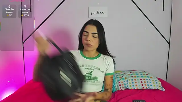 MiahCornell  online show from November 2025 08:08:02 PM