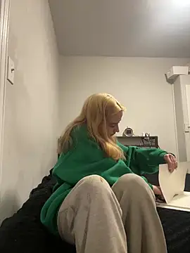 Snapshot of SeccySerena chatting on February 2026 04:51:01 PM SeccySerena online show from February 2026 04:51:01 PM