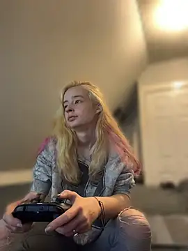 Snapshot of SeccySerena chatting on April 2026 05:29:01 PM SeccySerena online show from April 2026 05:29:01 PM