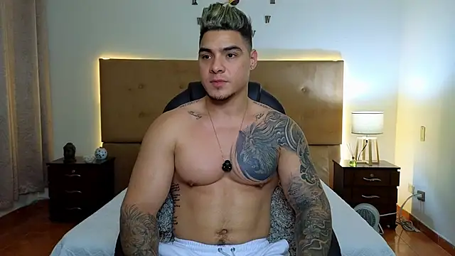 Steven Velez online show from September 2025 12:11:01 AM