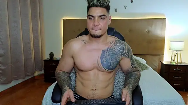 Steven Velez online show from October 2025 02:31:02 AM