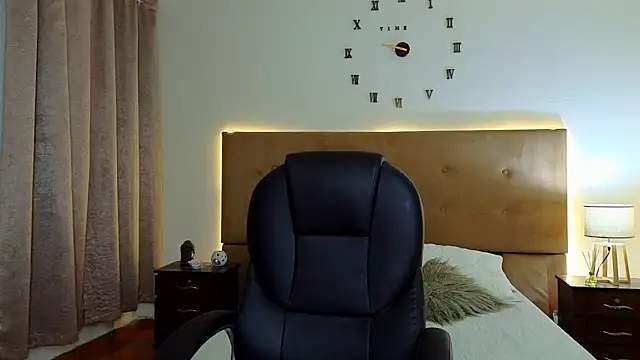 Steven Velez online show from October 2025 11:36:01 PM