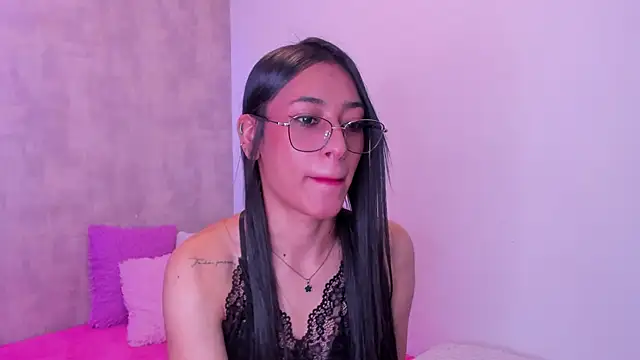 Snapshot of Becky_G chatting on October 2025 02:31:01 AM Becky G online show from October 2025 02:31:01 AM