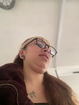 Sallem Pink online show from March 2026 11:18:01 AM