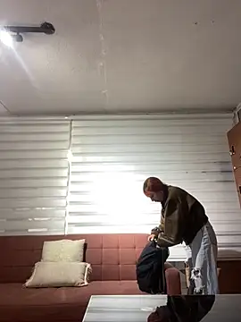 Sallem Pink online show from April 2026 11:08:02 AM