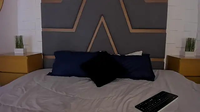 MeganHoffmaan online show from November 2025 03:34:01 AM