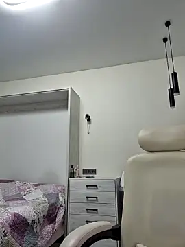 Monna online show from March 2025 05:05:02 PM