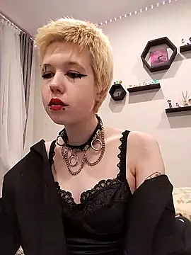 CarolineRichter online show from October 2025 11:23:01 PM