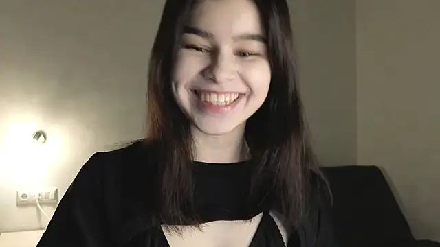 Snapshot of sladkoezzzka chatting on November 2025 05:33:02 PM sladkoezzzka online show from November 2025 05:33:02 PM