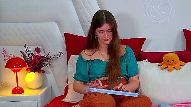 Snapshot of JessicaJewells chatting on September 2025 06:35:02 AM JessicaJewells online show from September 2025 06:35:02 AM