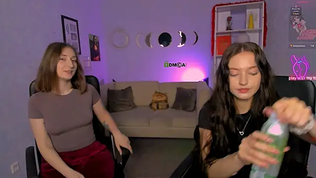 eva smiith  online show from May 2026 05:57:02 AM