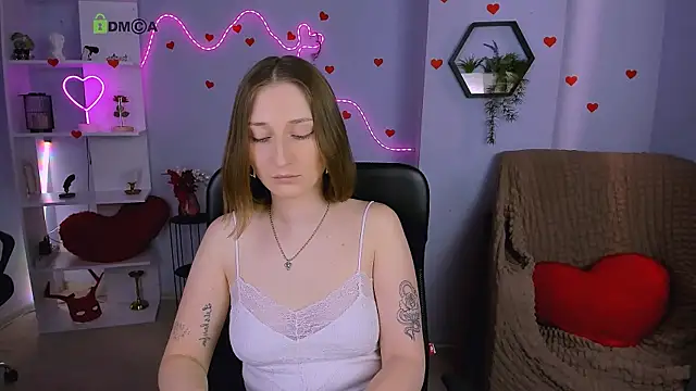 eva smiith  online show from June 2026 05:58:01 AM
