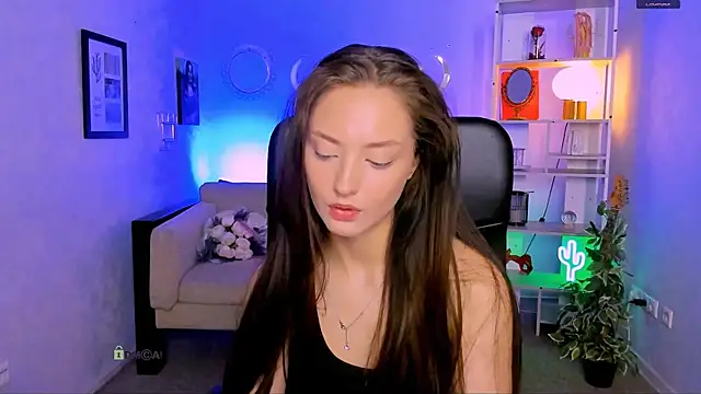 eva smiith  online show from June 2026 05:37:01 AM