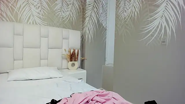 Anni petite  online show from September 2025 09:14:02 PM