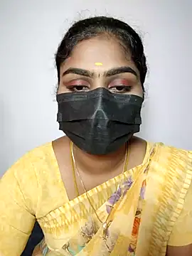 Snapshot of Tamil_Princess12 chatting on October 2025 06:04:01 PM Tamil Princess12 online show from October 2025 06:04:01 PM