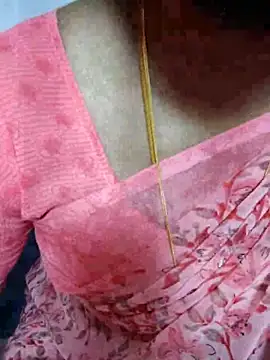 Snapshot of Tamil_Princess12 chatting on October 2025 07:59:01 PM Tamil Princess12 online show from October 2025 07:59:01 PM