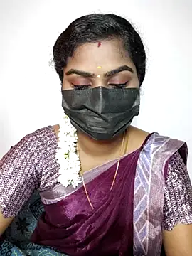 Snapshot of Tamil_Princess12 chatting on November 2025 05:29:02 AM Tamil Princess12 online show from November 2025 05:29:02 AM