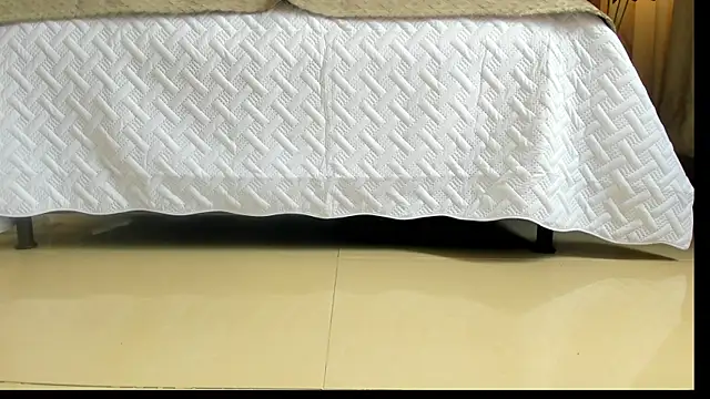 Snapshot of megann_hill_ chatting on October 2025 05:25:02 PM megann hill online show from October 2025 05:25:02 PM