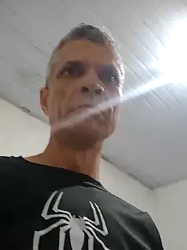BrenoAvelar online show from May 2026 02:17:01 AM
