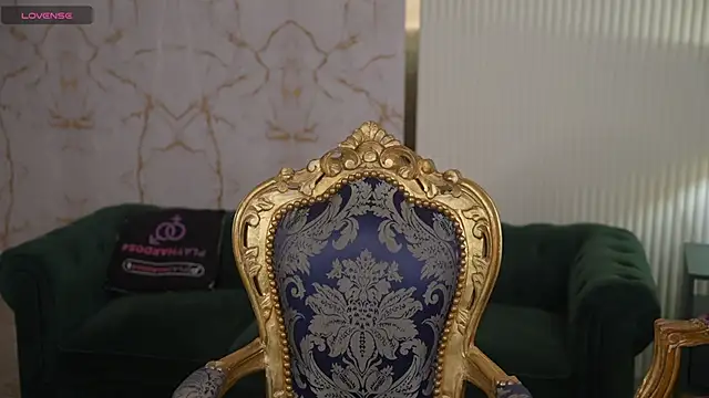 Esmie Smile online show from February 2026 12:06:01 AM