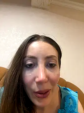 Snapshot of HellaryTourent chatting on September 2025 04:29:02 PM HellaryTourent online show from September 2025 04:29:02 PM