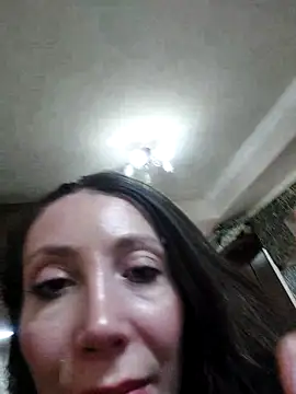 Snapshot of HellaryTourent chatting on October 2025 04:40:02 PM HellaryTourent online show from October 2025 04:40:02 PM