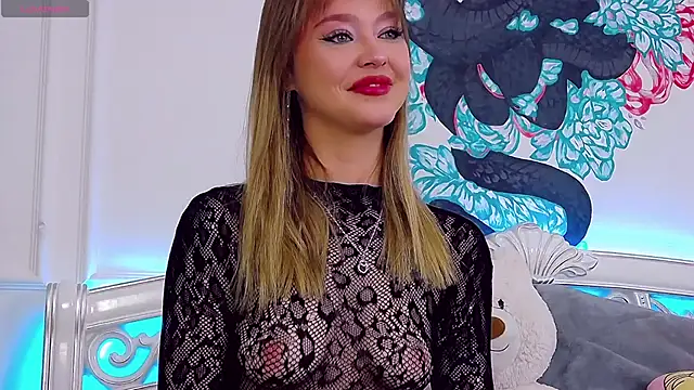 EvaMenders online show from April 2026 01:37:01 PM