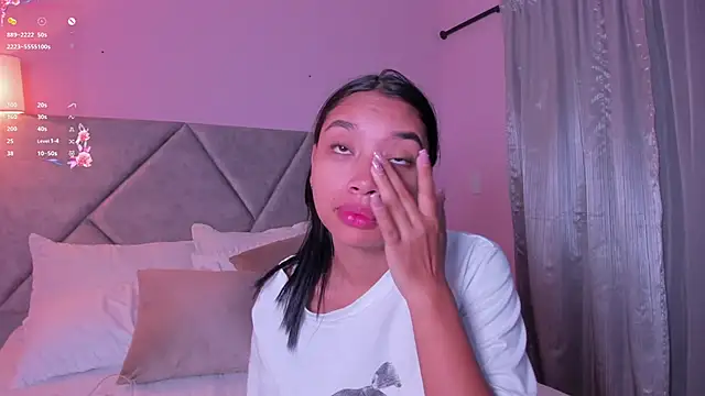 Snapshot of MissPocahontass chatting on September 2025 11:21:01 AM MissPocahontass online show from September 2025 11:21:01 AM