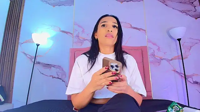 AlyaThompson online show from May 2026 04:08:01 AM
