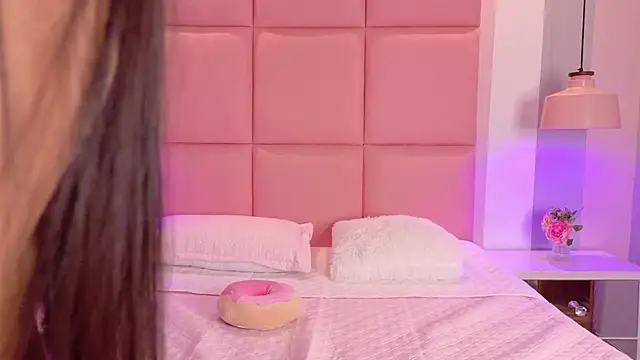 JulianaValencia online show from March 2026 02:05:02 AM