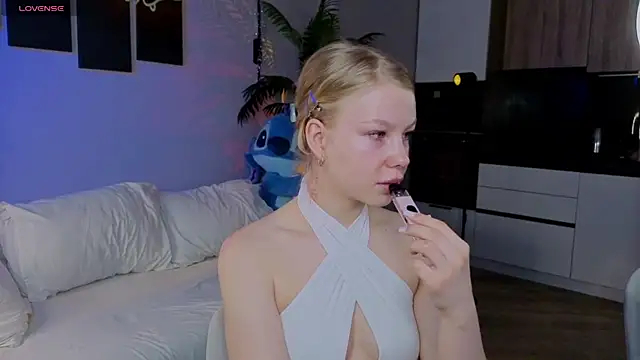 emilyshepar d online show from June 2026 02:51:01 AM