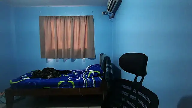 Snapshot of Jaket_lovers chatting on September 2025 06:33:02 PM Jaket lovers online show from September 2025 06:33:02 PM