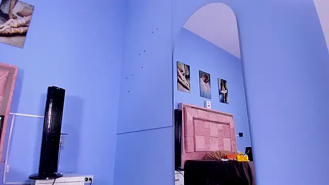 isabela-nix online show from February 2026 07:40:01 PM