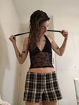 sweetsinxxx online show from April 2026 06:25:01 PM