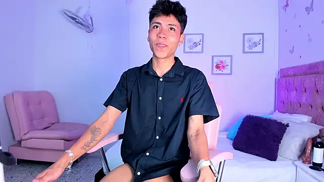MaxiWildd online show from June 2026 01:06:02 PM