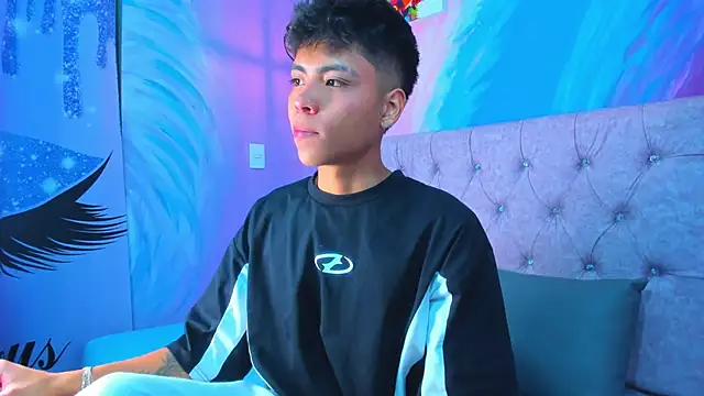 MaxiWildd online show from June 2026 12:55:02 PM