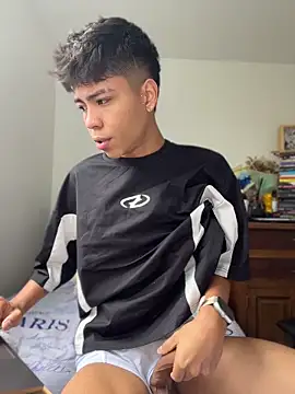 MaxiWildd online show from June 2026 01:23:01 PM