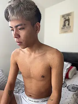 MaxiWildd online show from July 2026 01:46:02 PM
