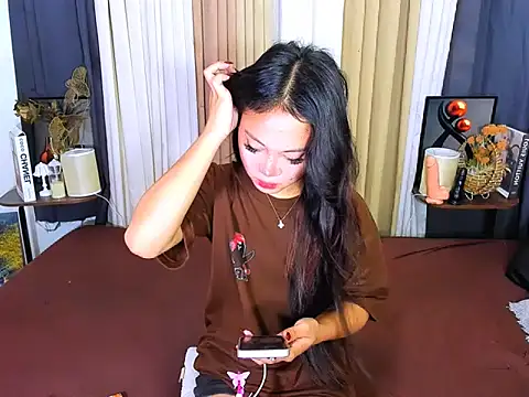 Snapshot of Ataliya_Cataleya chatting on May 2026 11:32:01 PM Ataliya Cataleya online show from May 2026 11:32:01 PM