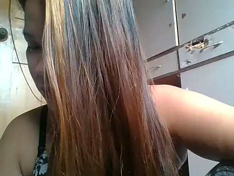 Bhubbles888 online show from February 2026 04:52:01 AM