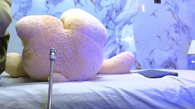 PrincePoppy online show from January 2026 08:36:02 PM