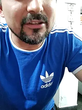 Snapshot of Bradd_32 chatting on September 2025 05:13:01 AM Bradd 32 online show from September 2025 05:13:01 AM