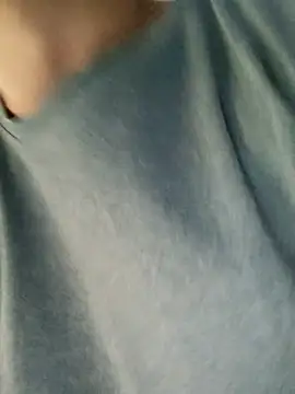 Snapshot of Bradd_32 chatting on November 2025 05:15:01 PM Bradd 32 online show from November 2025 05:15:01 PM