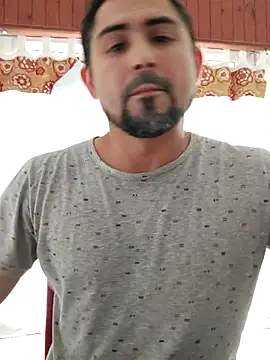 Snapshot of Bradd_32 chatting on December 2025 06:03:02 PM Bradd 32 online show from December 2025 06:03:02 PM