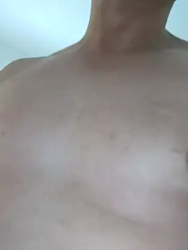 Snapshot of Bradd_32 chatting on December 2025 05:09:01 PM Bradd 32 online show from December 2025 05:09:01 PM