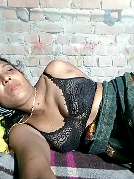 Savita992 online show from October 2025 11:47:02 PM