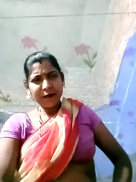 Savita992 online show from February 2026 07:42:02 PM