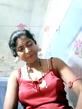 Savita992 online show from May 2026 07:33:02 PM