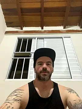 Snapshot of Fefeprazer chatting on December 2025 11:47:02 PM Fefeprazer online show from December 2025 11:47:02 PM