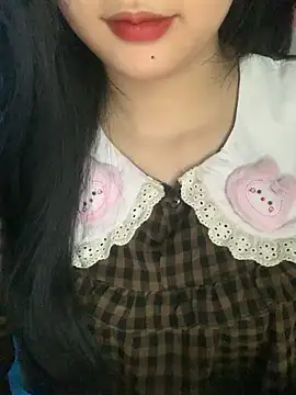 Snapshot of Linhtruong_ chatting on November 2025 04:28:02 AM Linhtruong online show from November 2025 04:28:02 AM